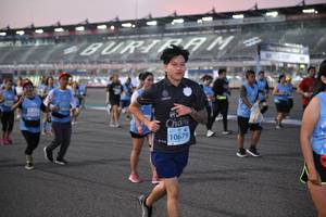 BIB: 50282
                            <button type="button" onclick="openModal(10463249)" class="btn btn-primary btn-sm float-right btn-popup" data-toggle="modal" data-target=".modal-high-quality">
                        <i class="fas fa-shopping-cart"></i> Add to Cart
                    </button>
                                            <button type="button" onclick="isThisMe(10463249, true)" class="btn btn-success btn-sm float-right btn-popup btn-isme hidden" data-toggle="tooltip" data-placement="bottom" title="นี่คือรูปของคุณใช่ไหม คลิกที่นี่เพื่อเอาเข้าอัลบั้ม">
                        <i class="fas fa-plus"></i> Add to album
                    </button>
                    <button type="button" onclick="isThisMe(10463249, false)" class="btn btn-warning btn-sm float-right btn-popup btn-isnotme hidden">
                        <i class="fas fa-ban"></i> Remove from album
                    </button>